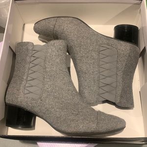 NINE WEST grey Iceland bootie